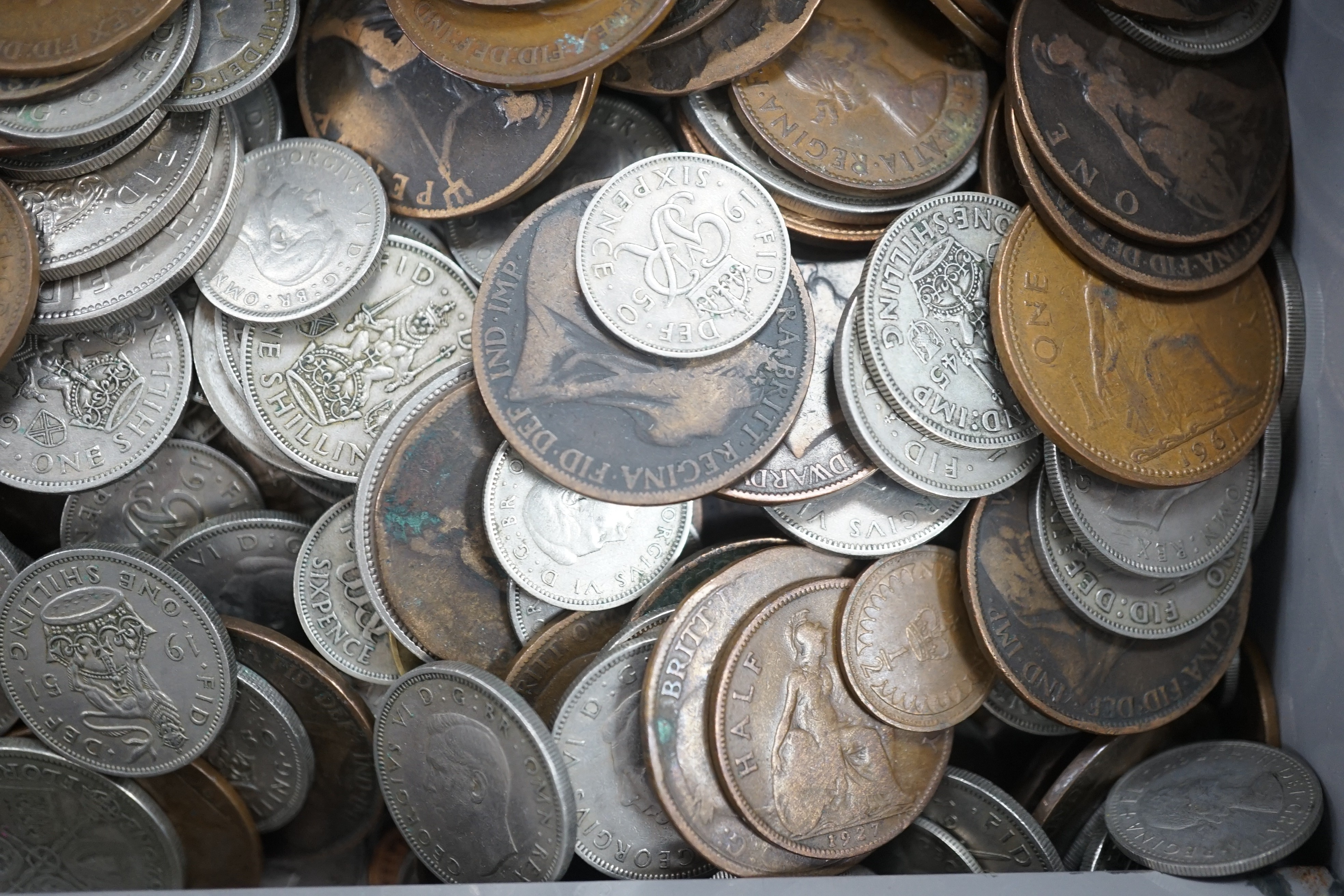 A tin of pre 1947 and QEII coins